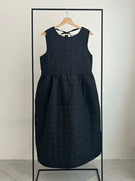 バックリボンキルティングワンピース/ブラック