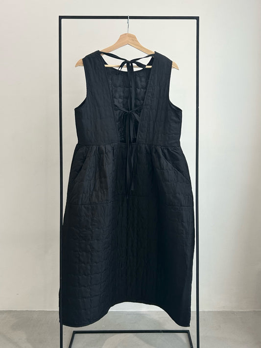 バックリボンキルティングワンピース/ブラック