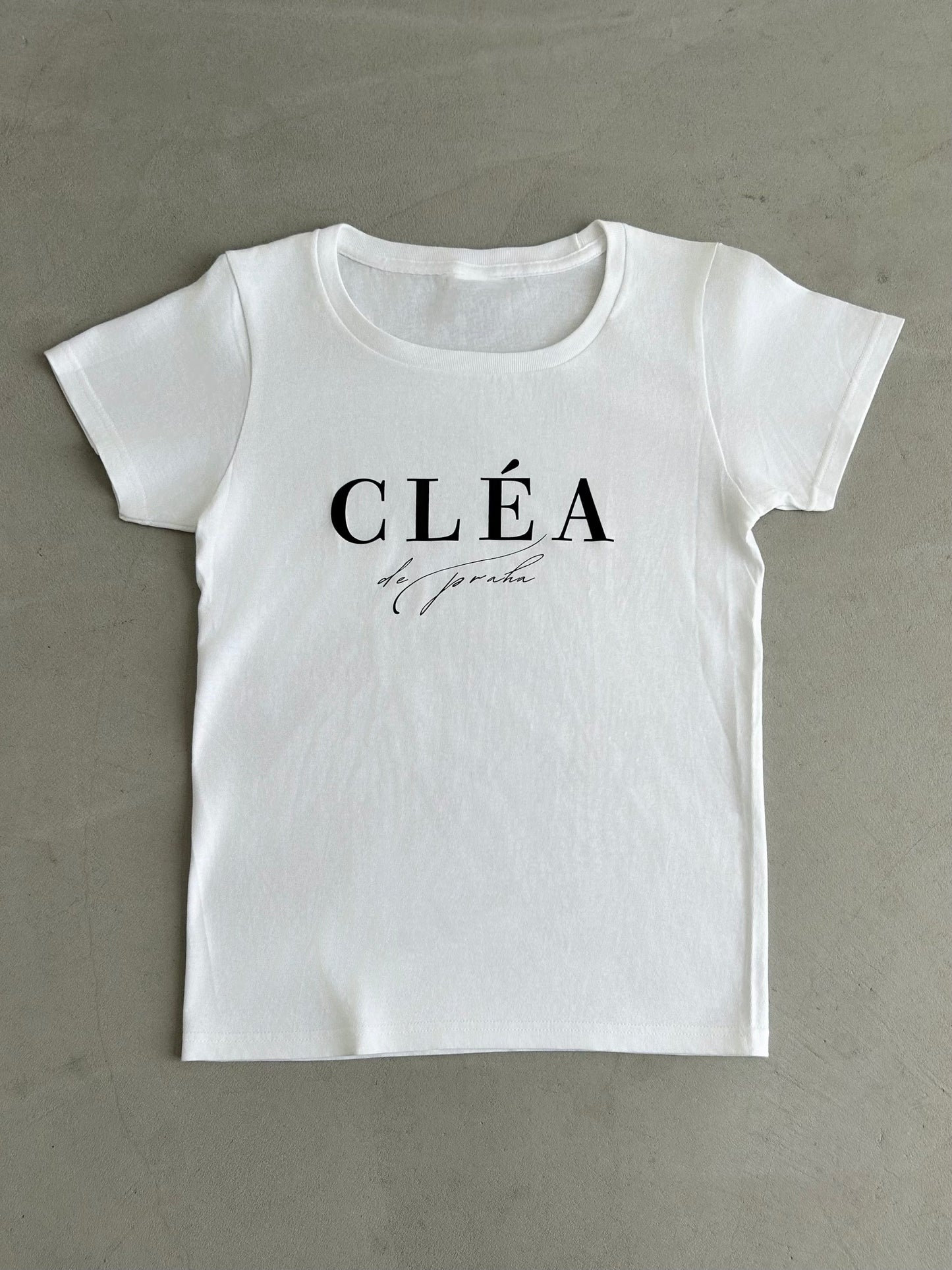 ブランドロゴTシャツ（売上の一部を社会支援活動に使用いたします）