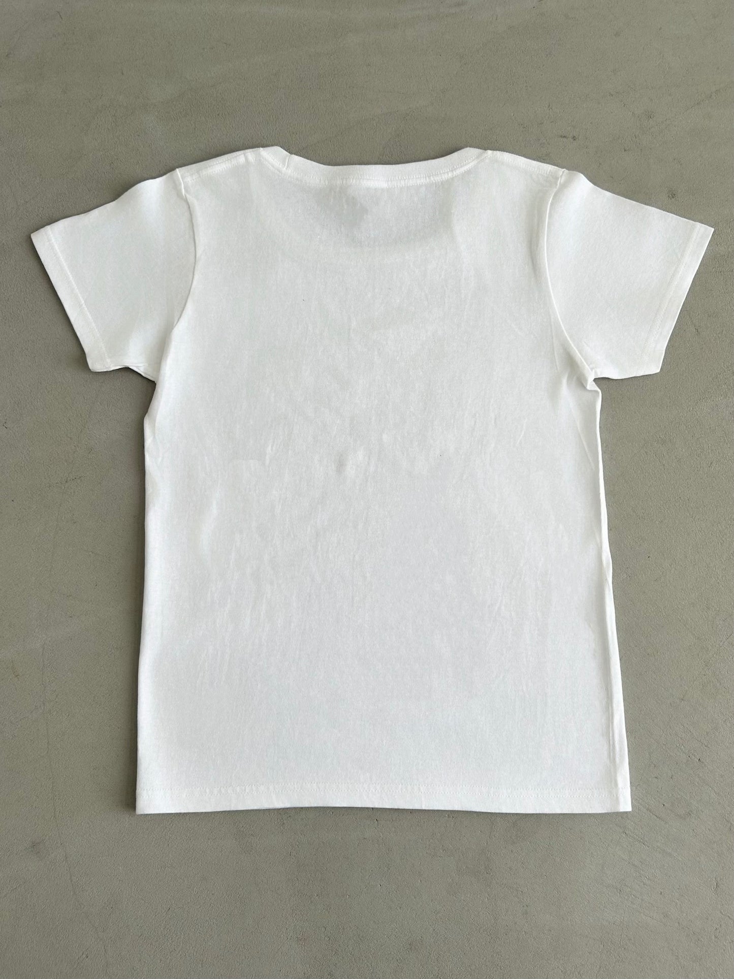 ブランドロゴTシャツ（売上の一部を社会支援活動に使用いたします）